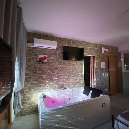 Perugia Suite 3* ペルージャ